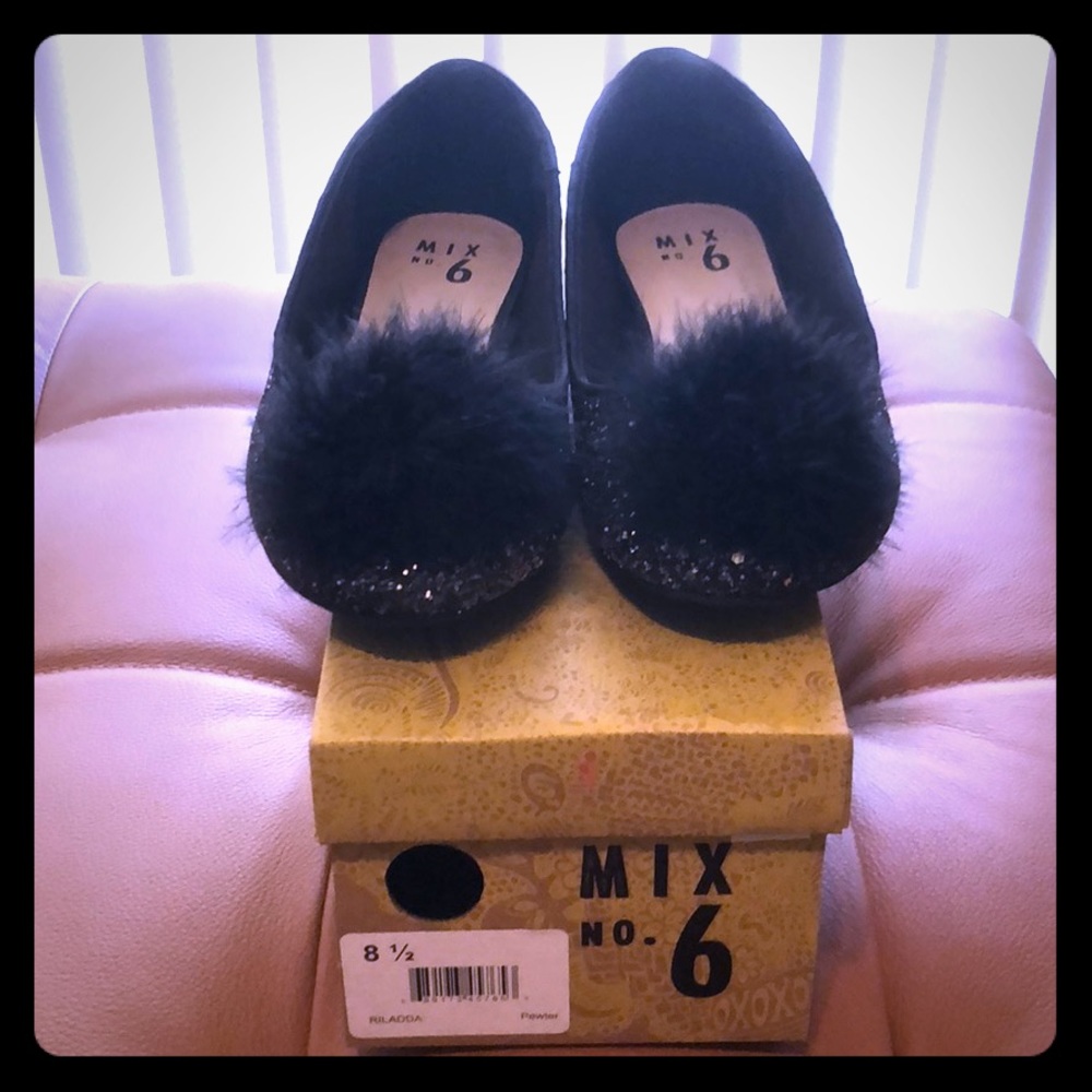 Mix. No 6 Riladda Flats in Pewter - Size 8.5